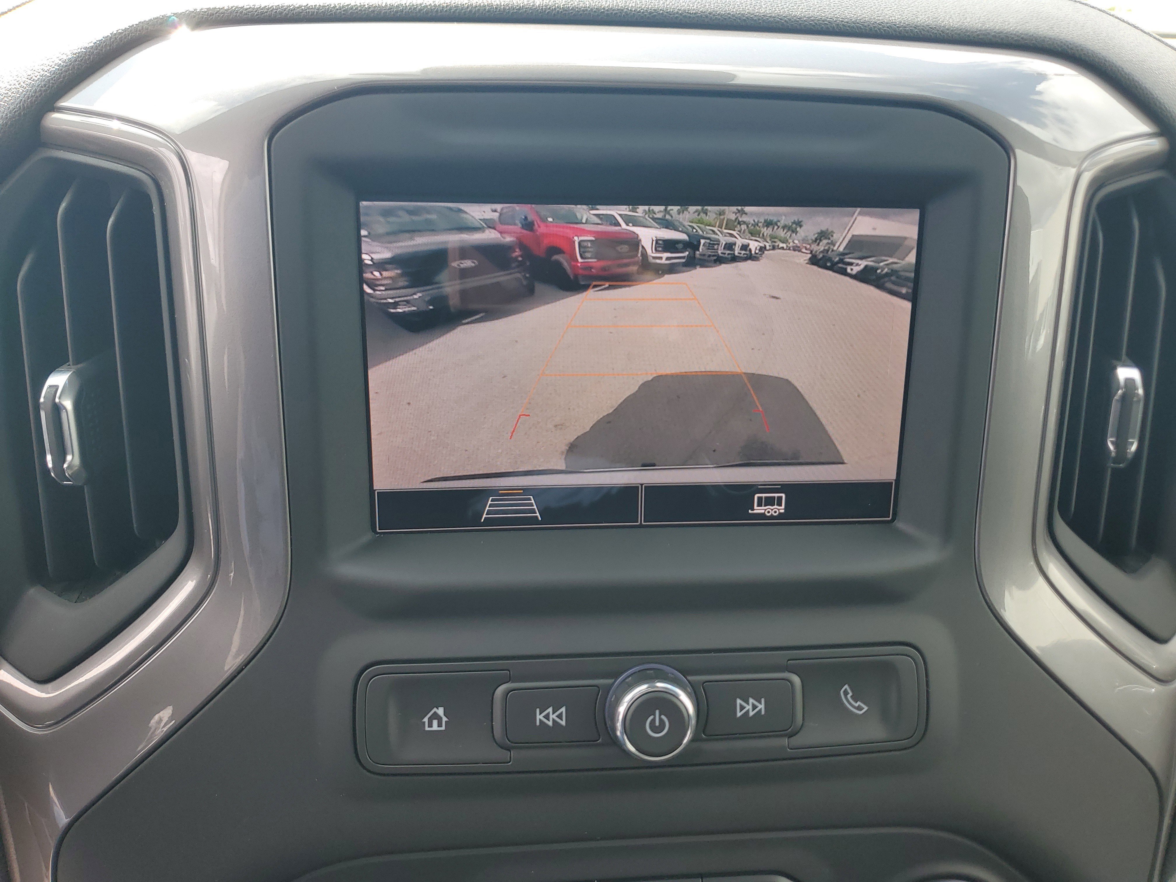 Used 2022 Chevrolet Silverado 1500 Custom RWD image 10