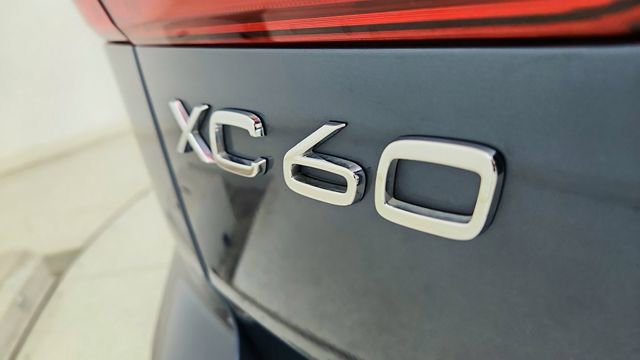 Used 2023 Volvo XC60 B5 Plus w/ Climate Package image 17