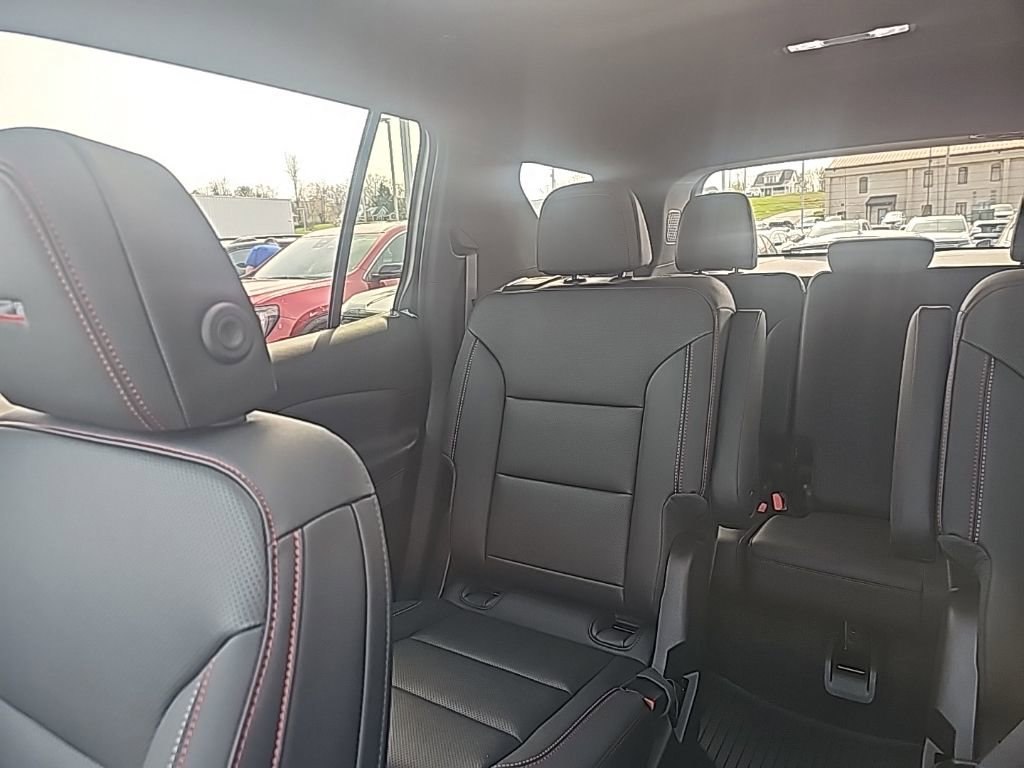 New 2026 Chevrolet Traverse Z71 image 24