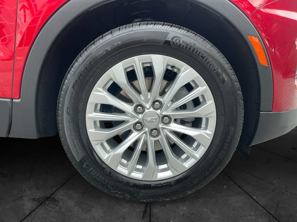 Used 2024 Cadillac XT4 Luxury w/ Cold Weather Package FWD image 15