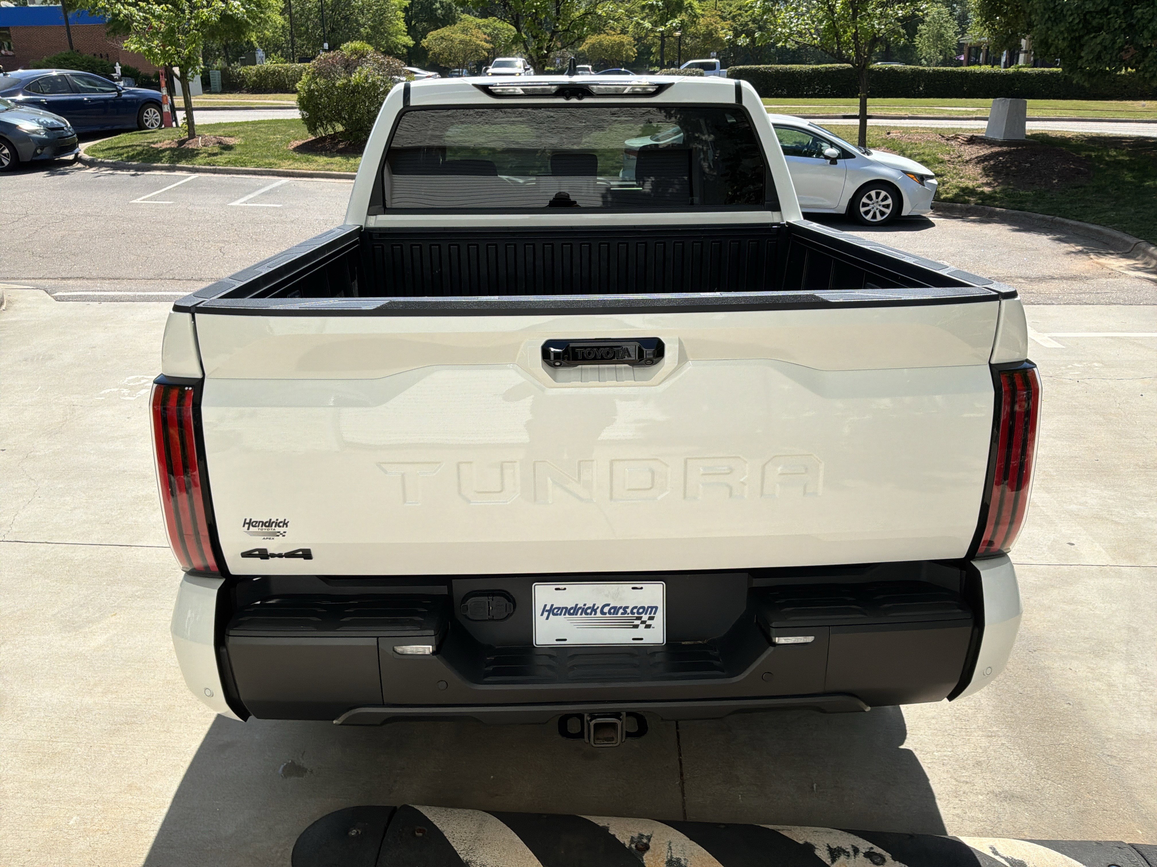 Used 2025 Toyota Tundra Limited w/ TRD Off-Road Package AWD/4WD image 9