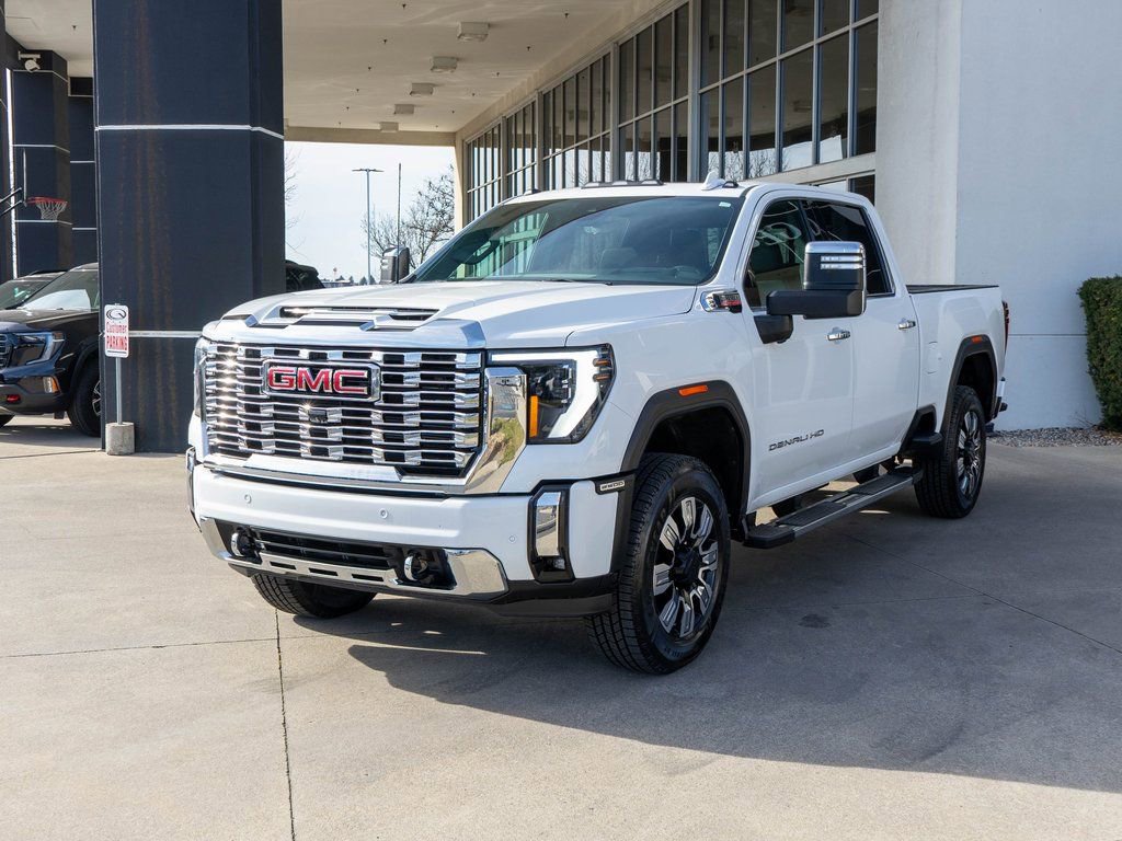 Used 2024 GMC Sierra 2500 Denali w/ Technology Package image 3