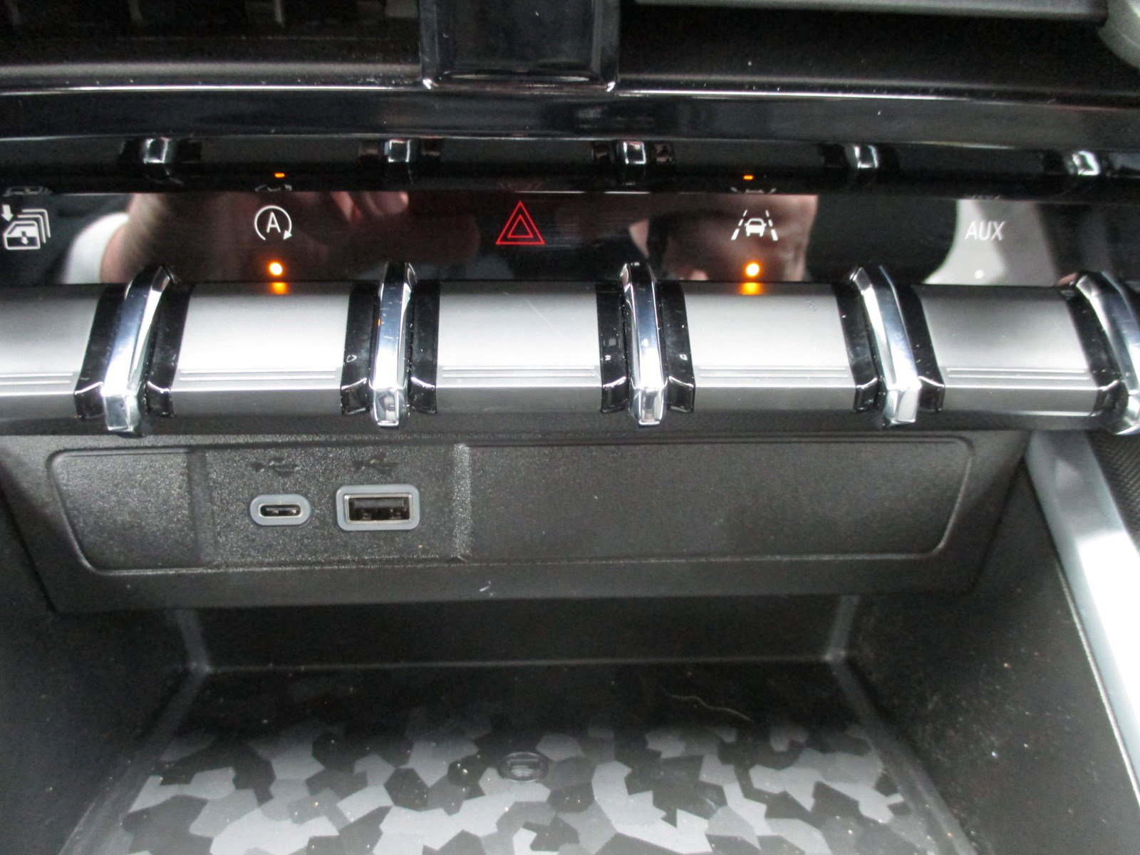 Used 2023 Chevrolet Colorado Z71 w/ Z71 Convenience Package 2 image 23