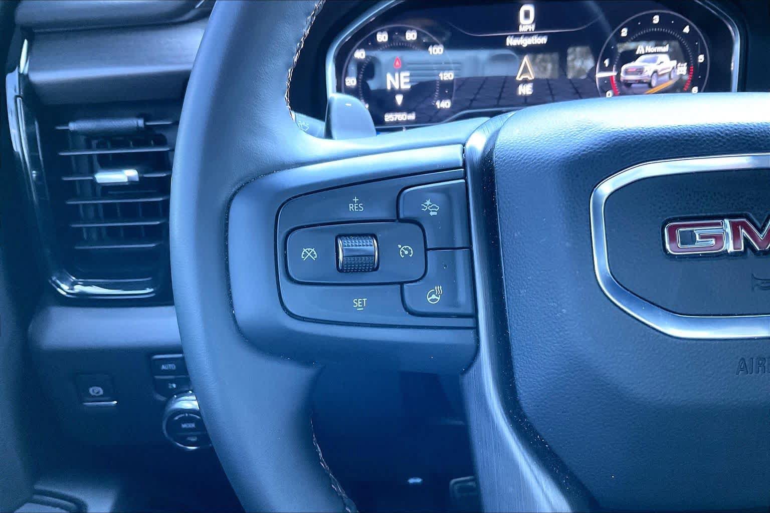 Used 2024 GMC Sierra 1500 AT4 w/ AT4 Premium Package AWD/4WD image 23