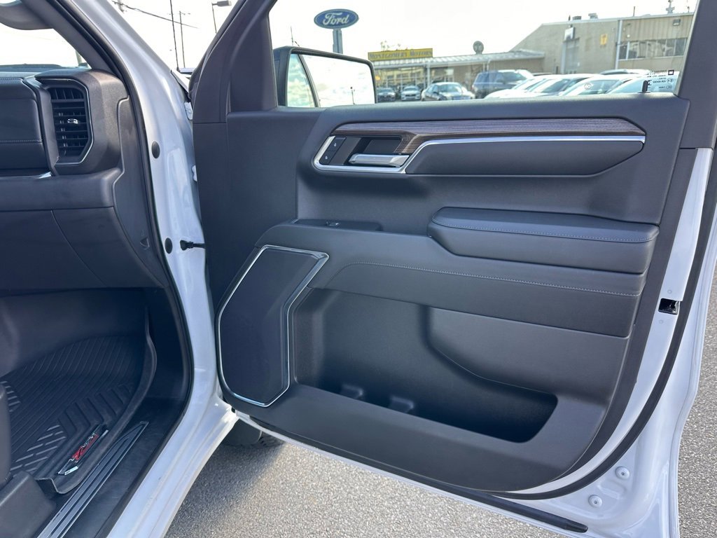 Used 2023 Chevrolet Silverado 1500 LT Trail Boss image 19