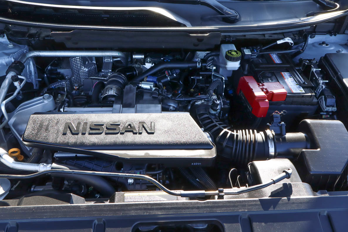 Used 2024 Nissan Rogue S FWD image 18