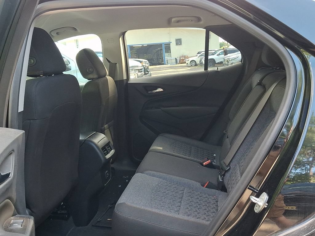 Used 2023 Chevrolet Equinox LT AWD/4WD image 10