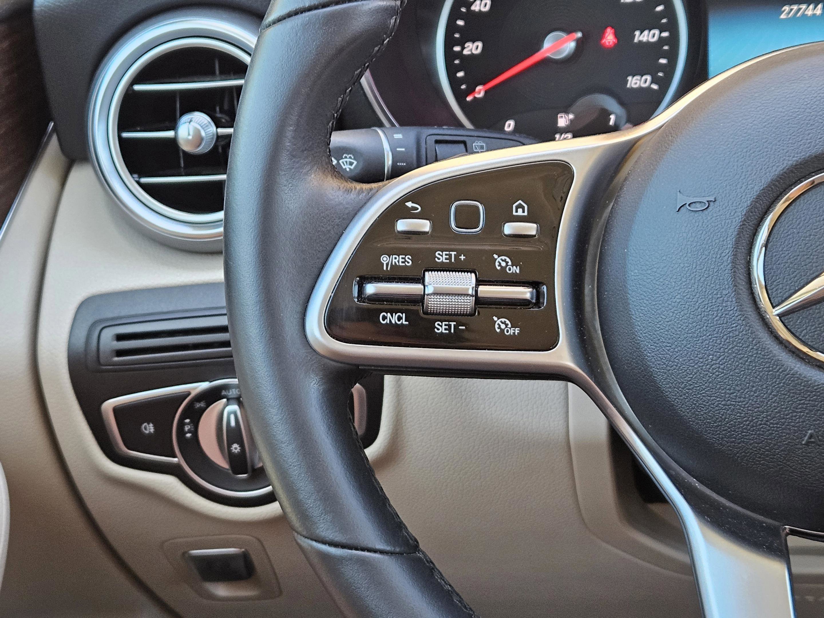 Certified 2022 Mercedes-Benz GLC 300 image 14