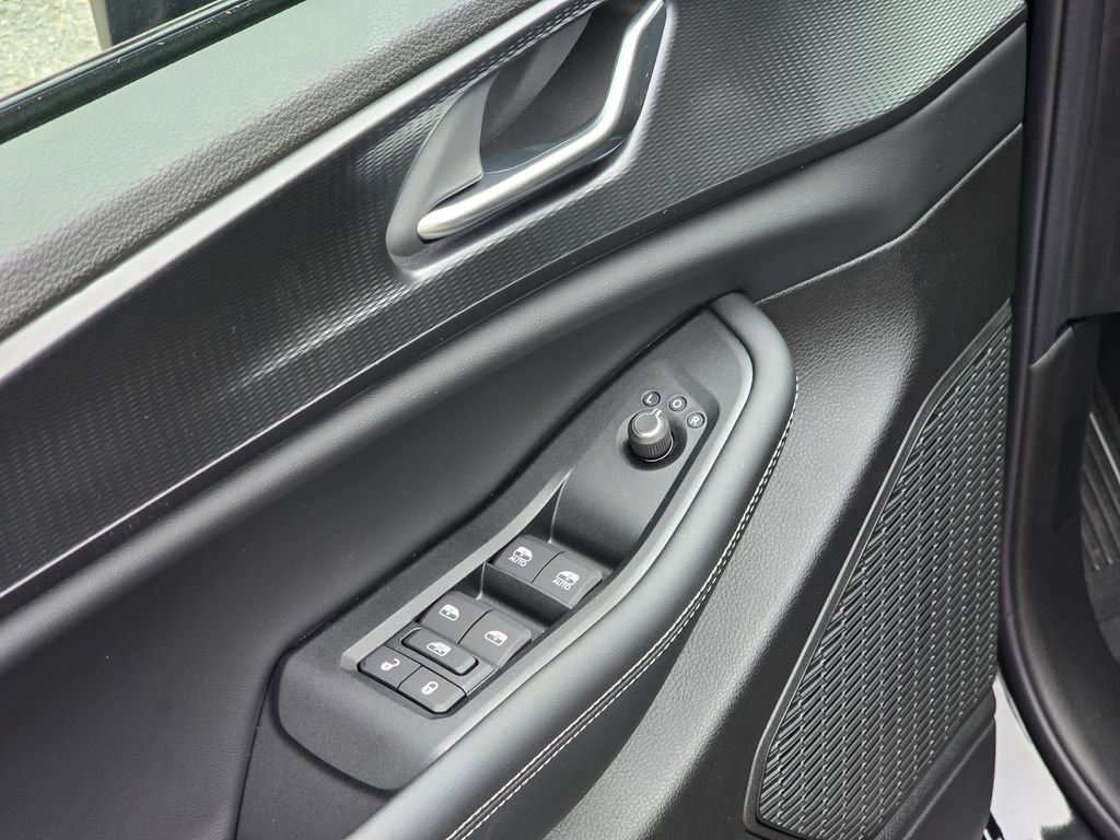 New 2025 Jeep Grand Cherokee L Altitude image 34