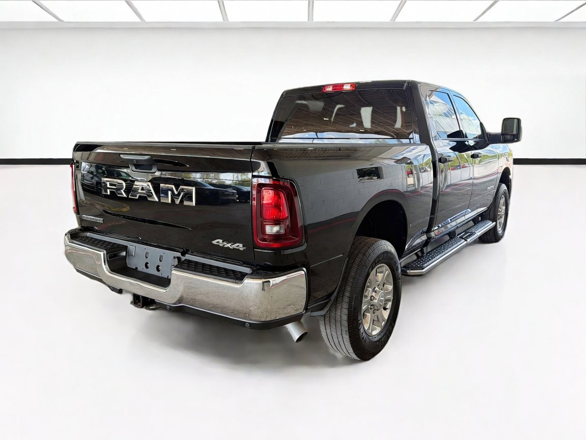 Used 2025 RAM 2500 Big Horn AWD/4WD image 4