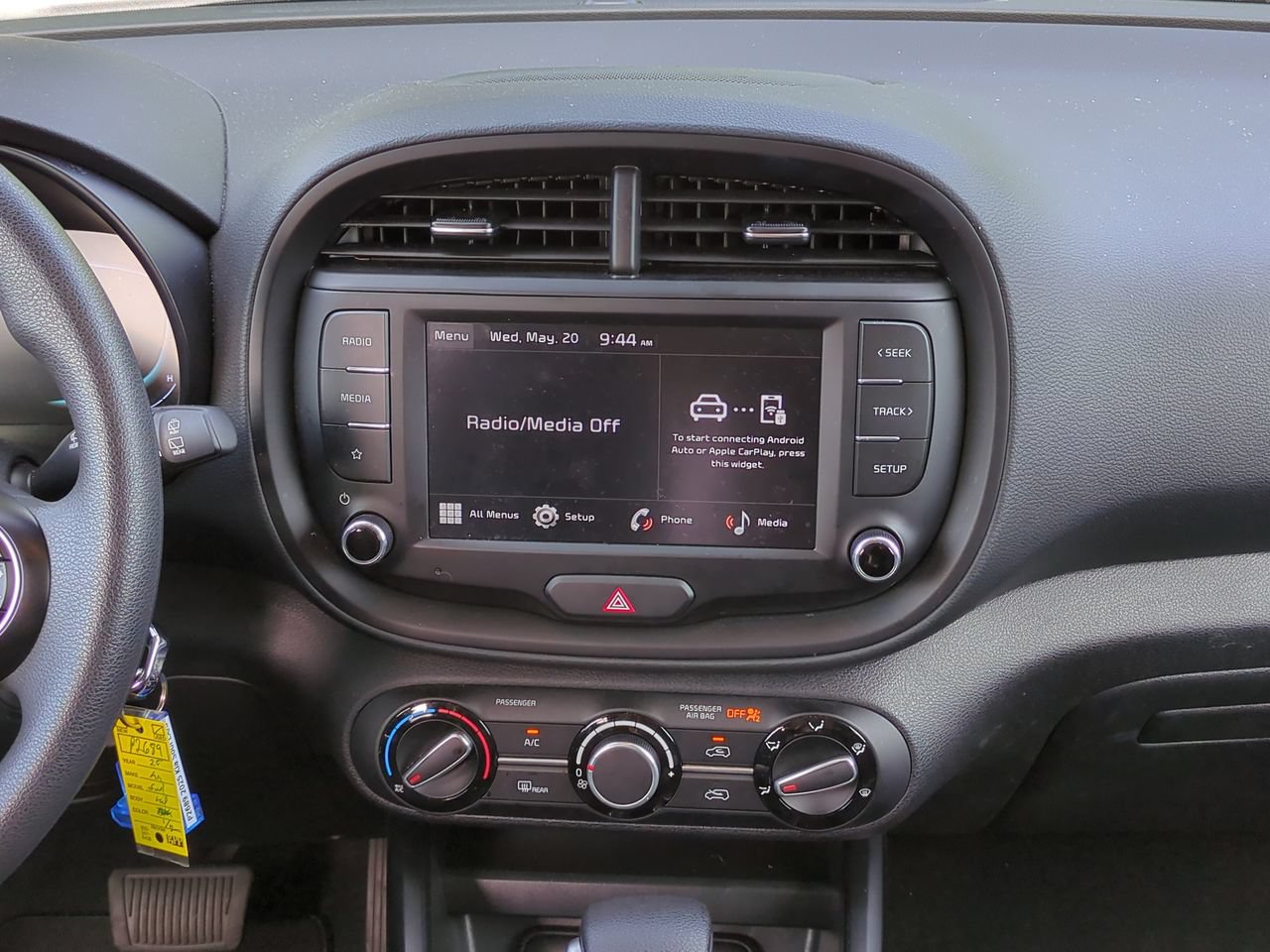Certified 2025 Kia Soul LX w/ LX Technology Package FWD image 17