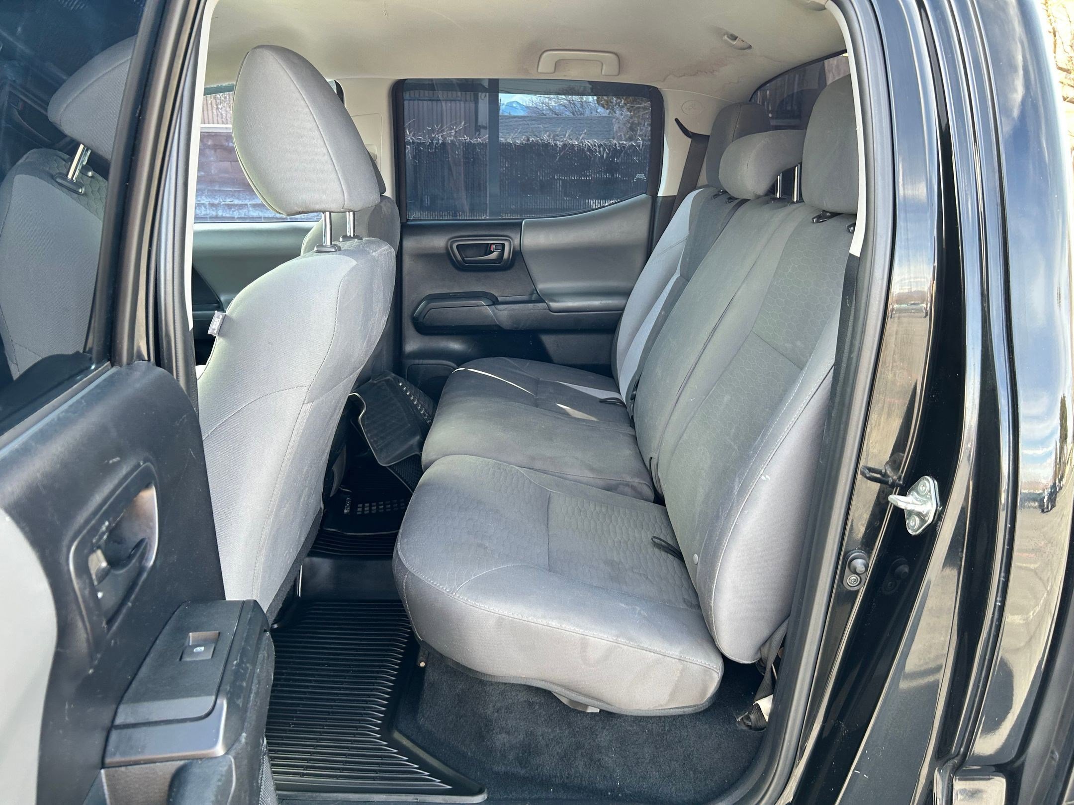 Used 2018 Toyota Tacoma SR image 23