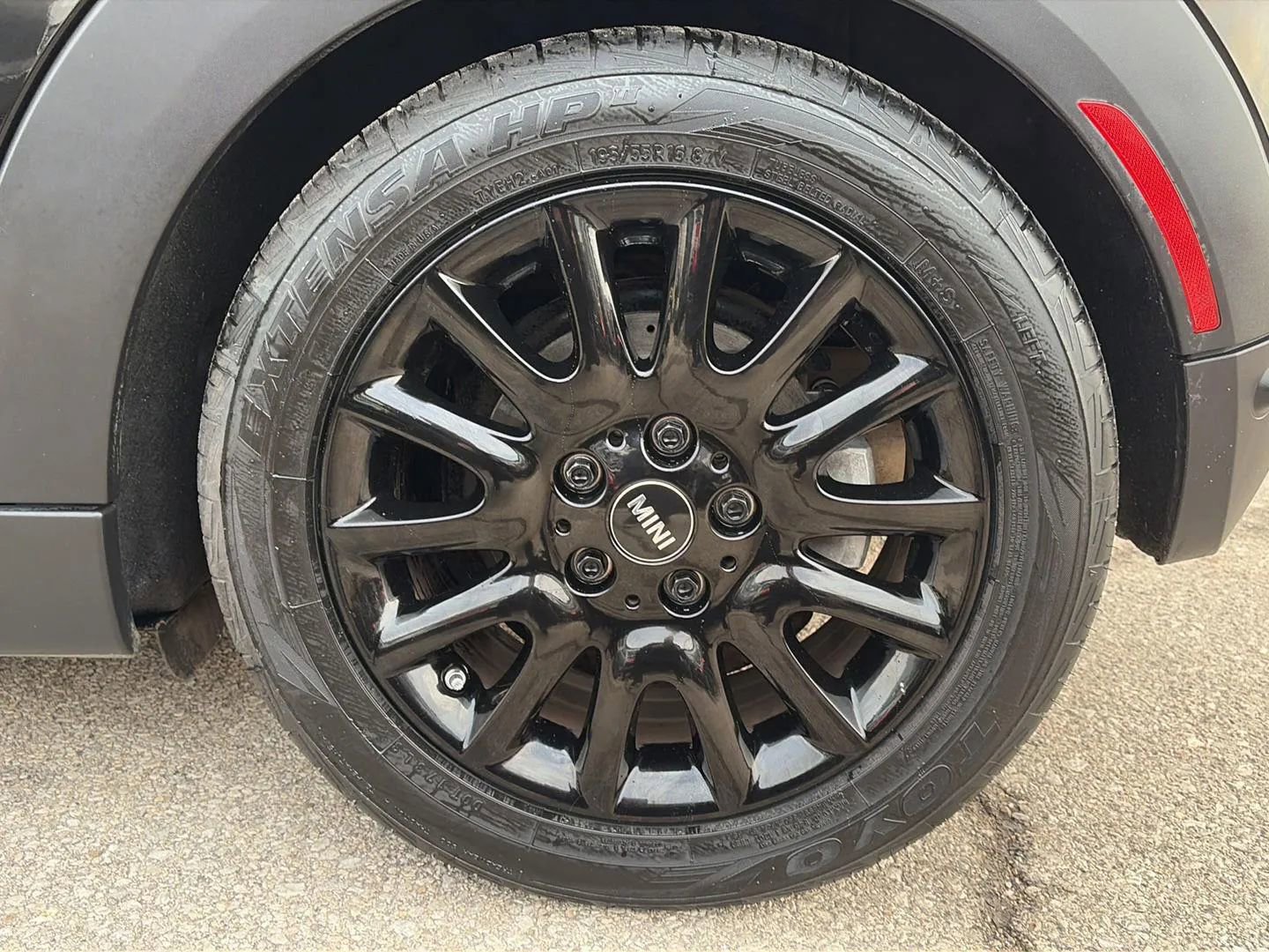 Used 2018 MINI Cooper 2-Door Hardtop image 9
