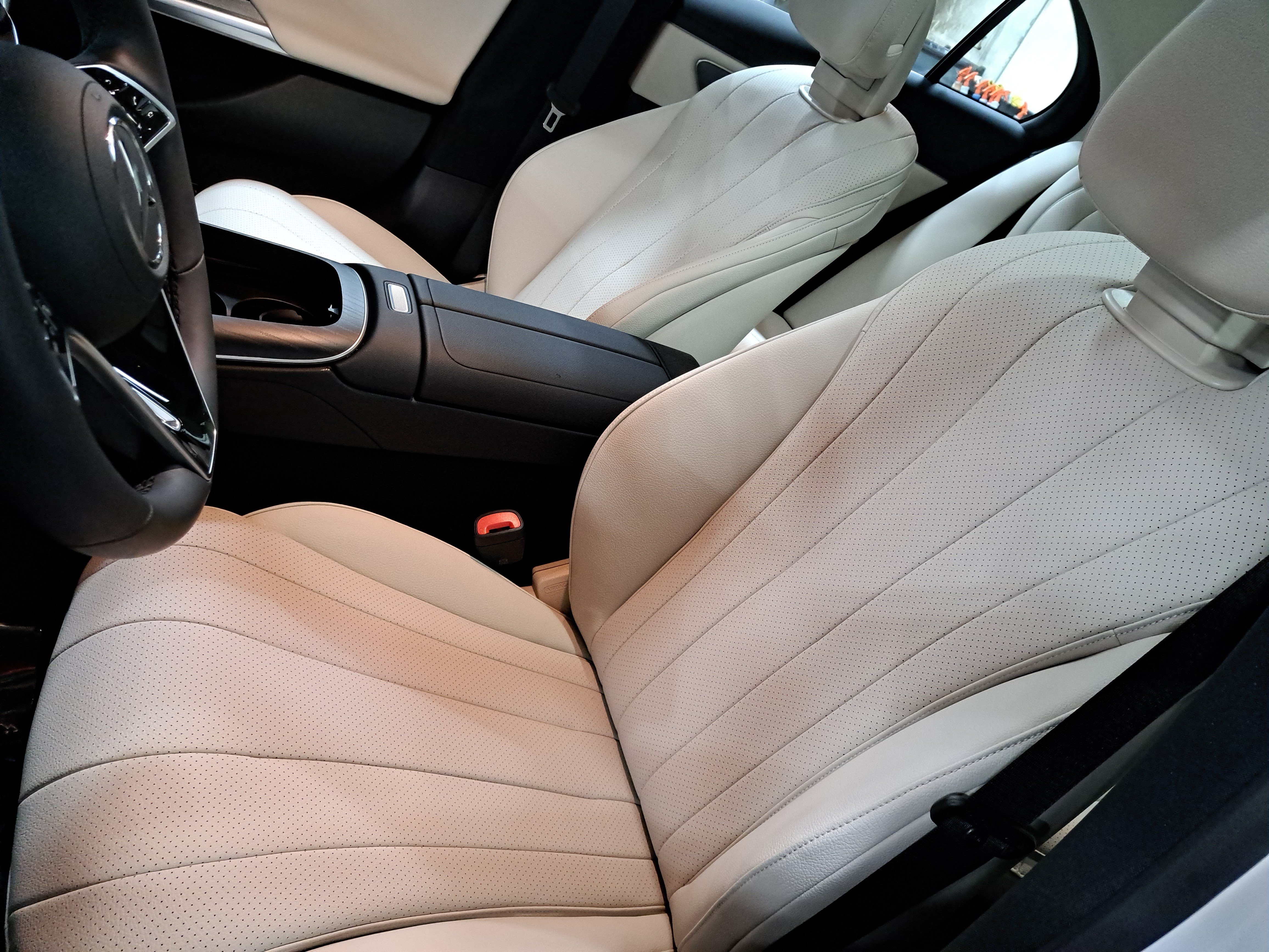 Used 2026 Mercedes-Benz E 350 4MATIC Sedan image 17