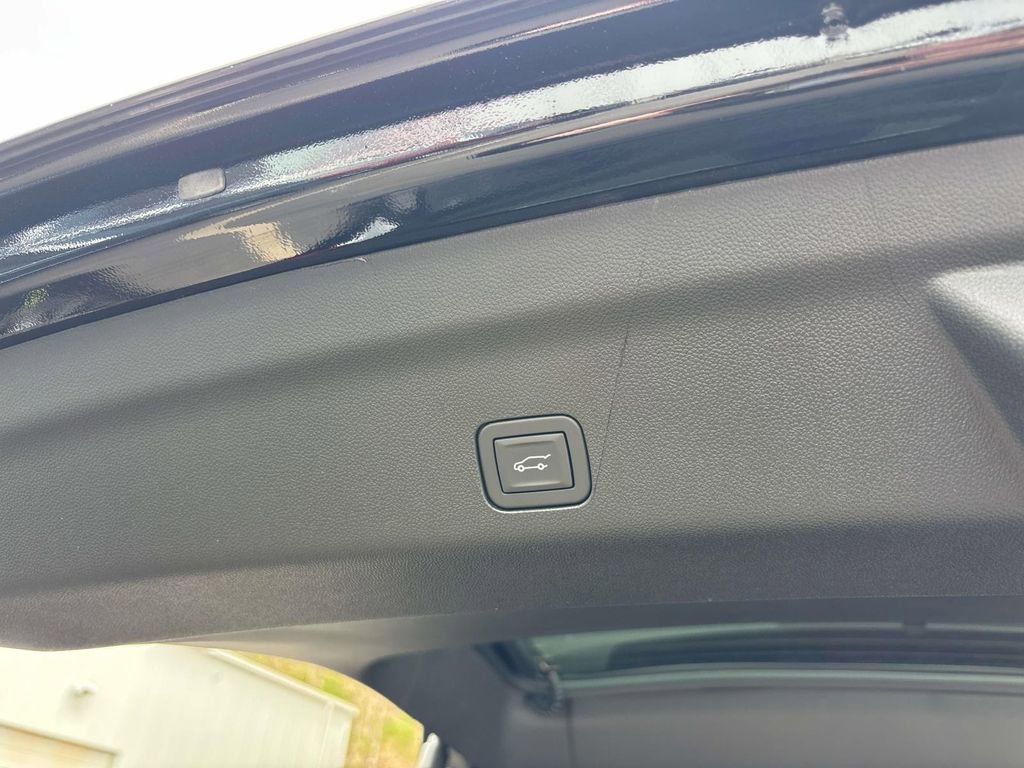 New 2026 GMC Yukon XL Denali Ultimate image 6