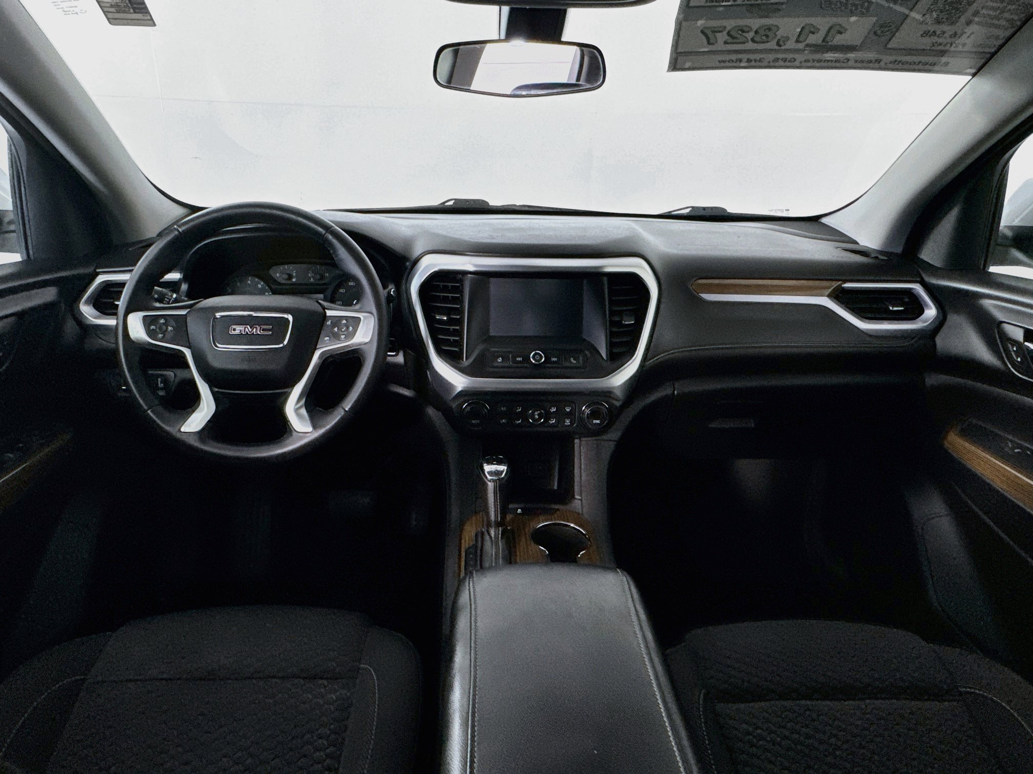 Used 2017 GMC Acadia SLE FWD image 23