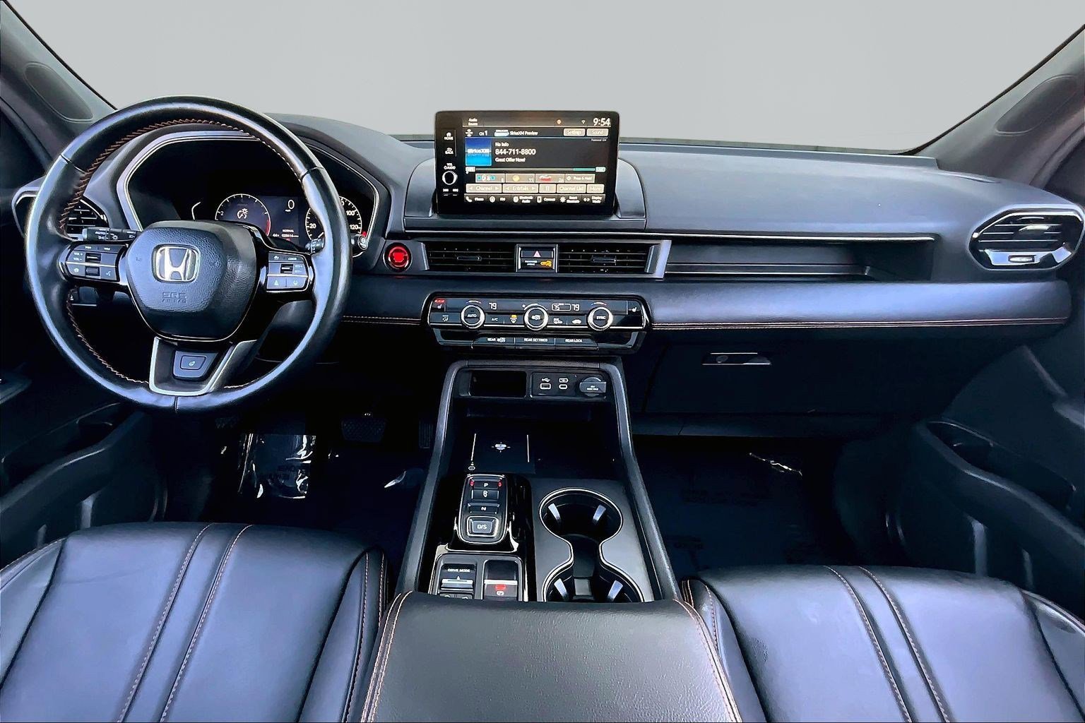 Used 2024 Honda Pilot TrailSport image 8