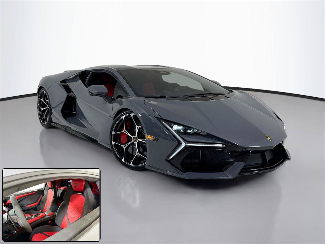 Used 2025 Lamborghini Revuelto AWD/4WD image 2