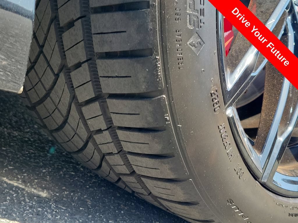 Used 2024 BMW M2 w/ Lighting Package RWD image 32