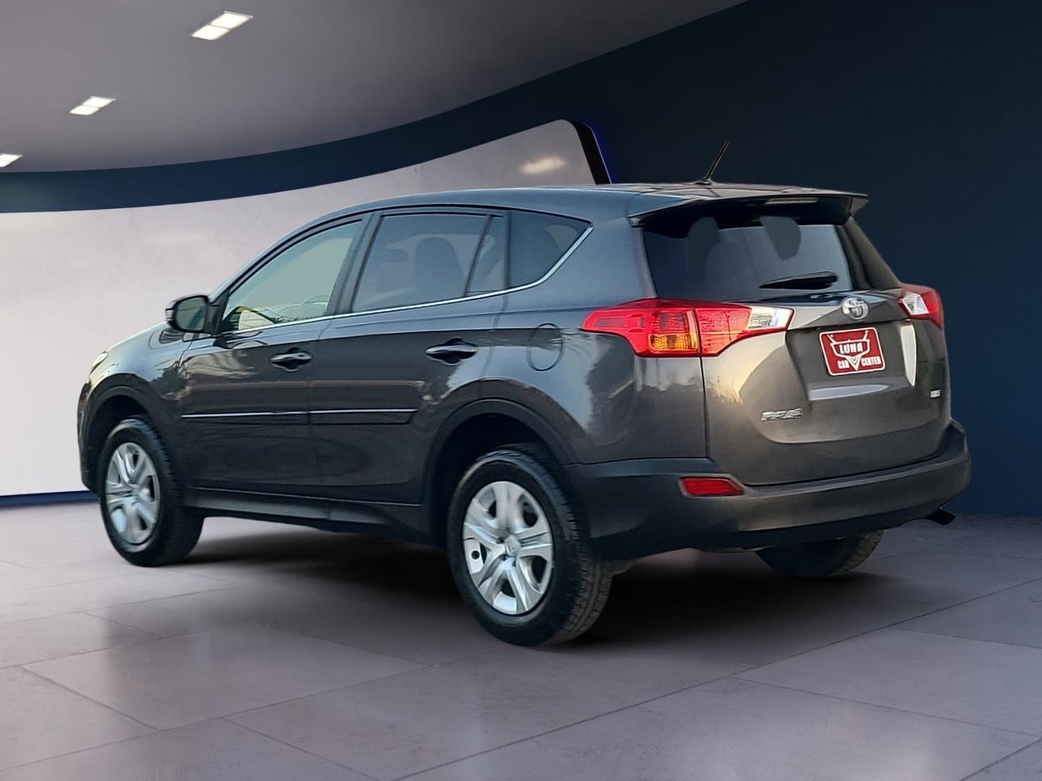 Used 2014 Toyota RAV4 LE image 3