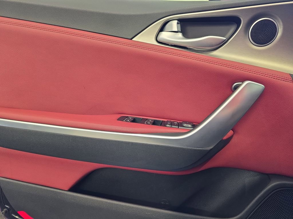 Used 2021 Kia Stinger GT image 26