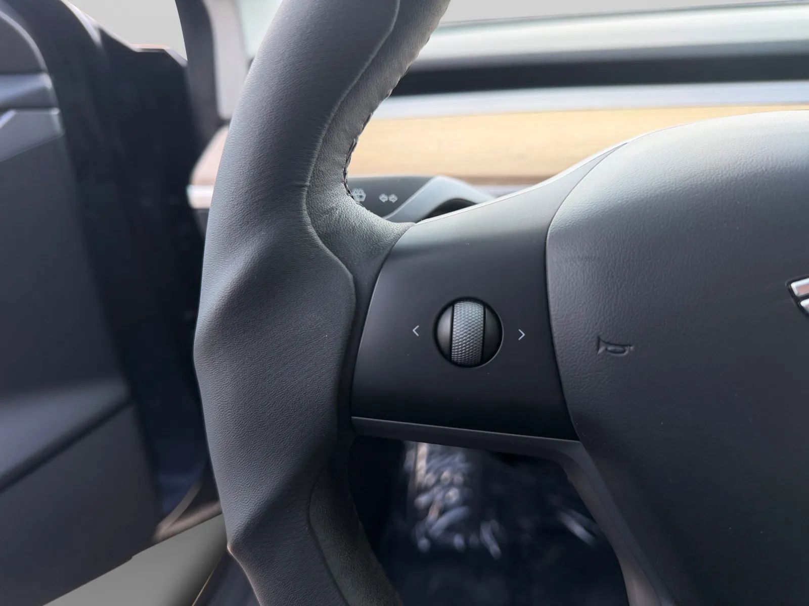 Used 2023 Tesla Model 3 Standard Range RWD image 24