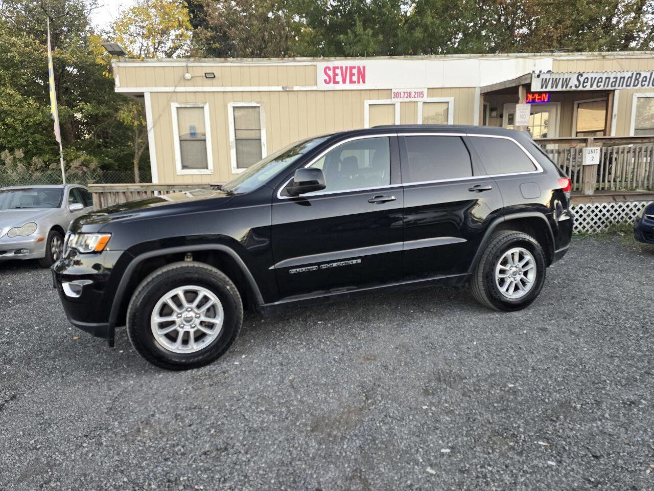 Used 2018 Jeep Grand Cherokee Laredo image 21