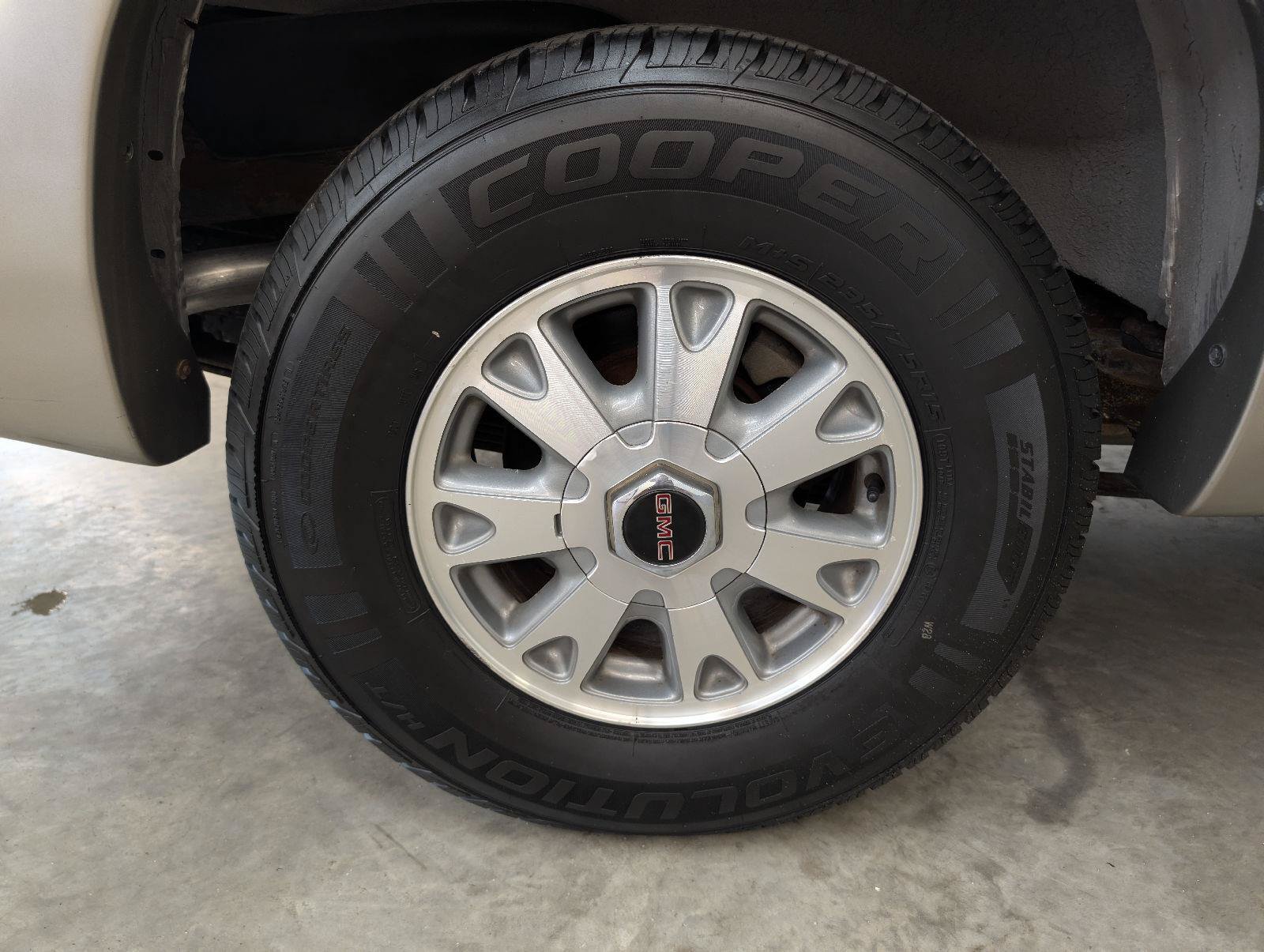 Used 2000 GMC Jimmy SLT AWD/4WD image 47