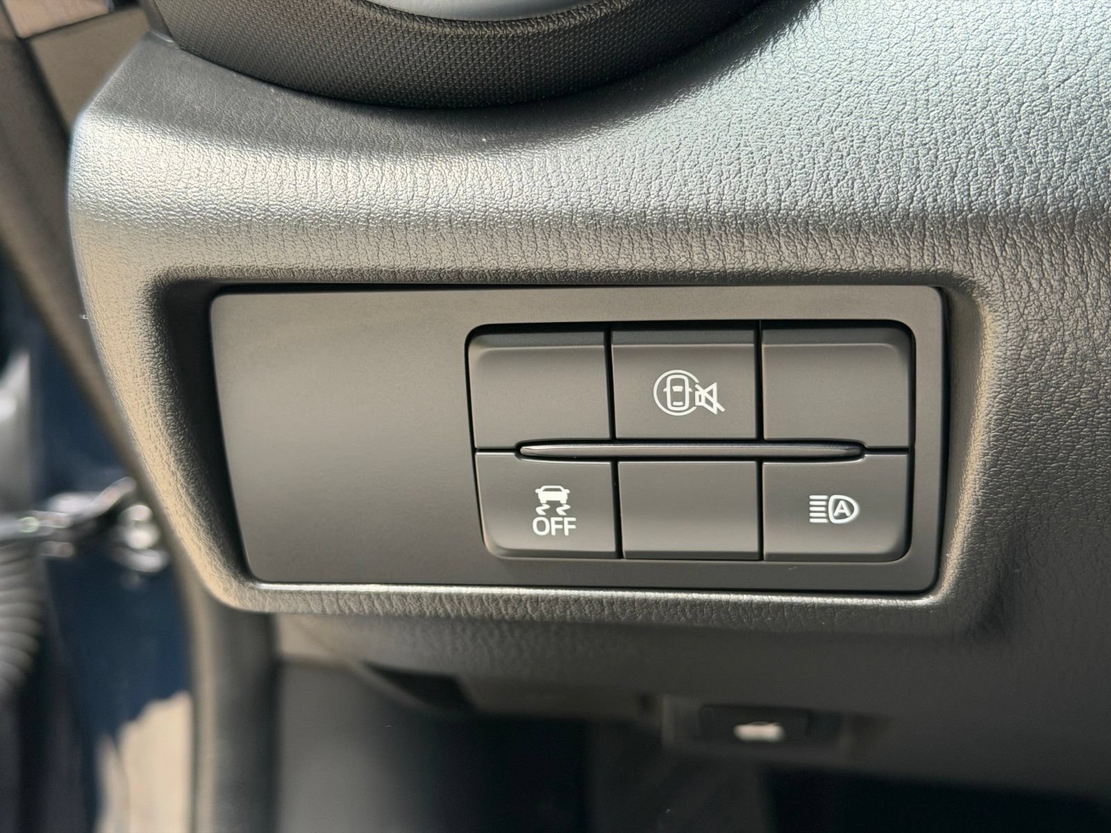Used 2025 MAZDA MX-5 Miata Grand Touring RWD image 11