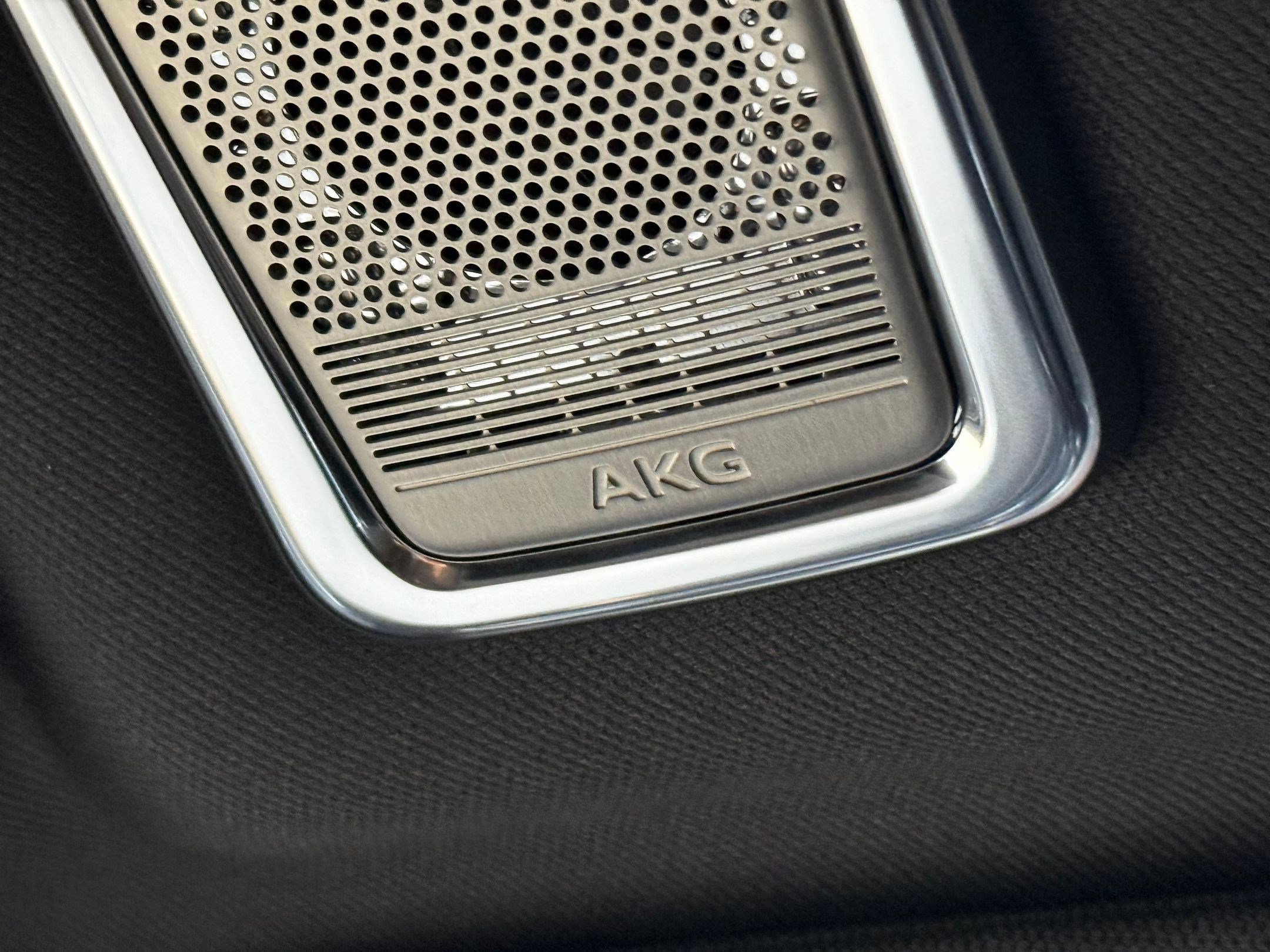 New 2026 Cadillac Vistiq Luxury w/ LPO, Floor Liner Package image 26