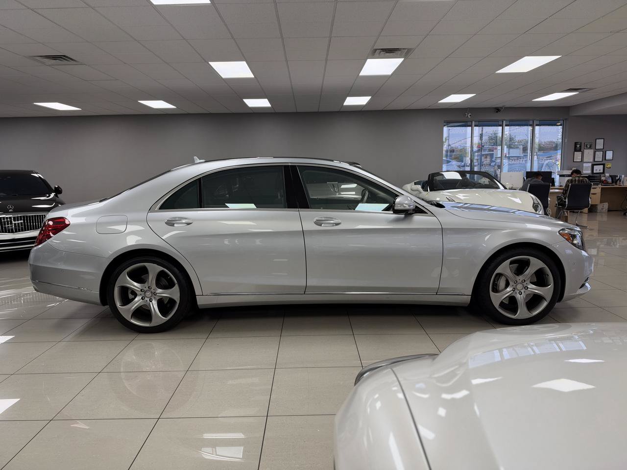 Used 2017 Mercedes-Benz S 550 Sedan image 4