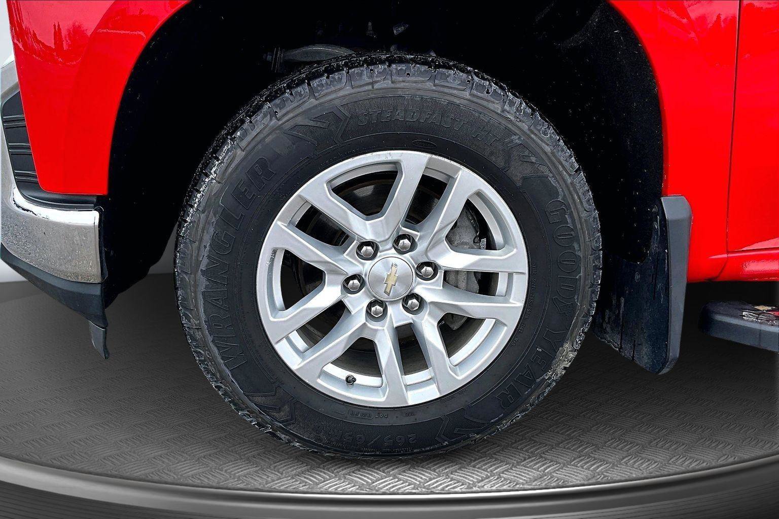 Used 2020 Chevrolet Silverado 1500 LT w/ All-Star Edition image 10