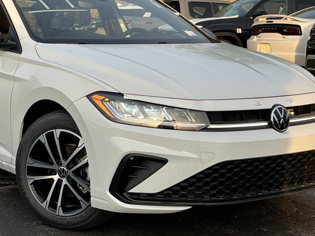 New 2026 Volkswagen Jetta Sport FWD image 3