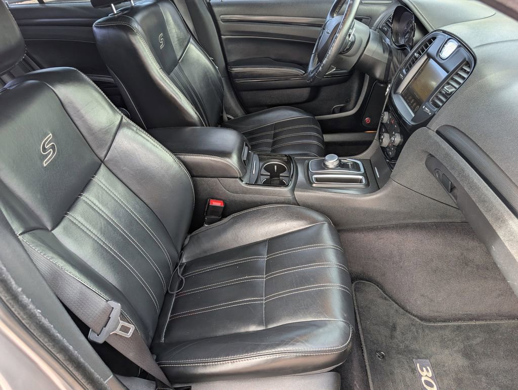 Used 2016 Chrysler 300 S w/ 300S Premium Group image 12