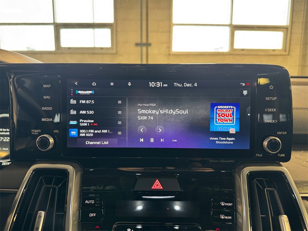 Certified 2023 Kia Sorento SX image 17