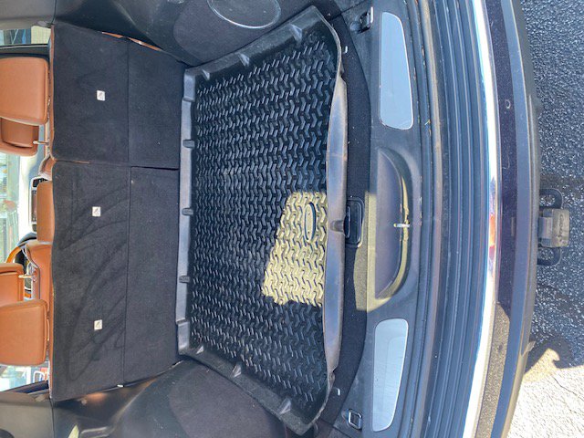 Used 2012 Jeep Grand Cherokee Overland AWD/4WD image 8