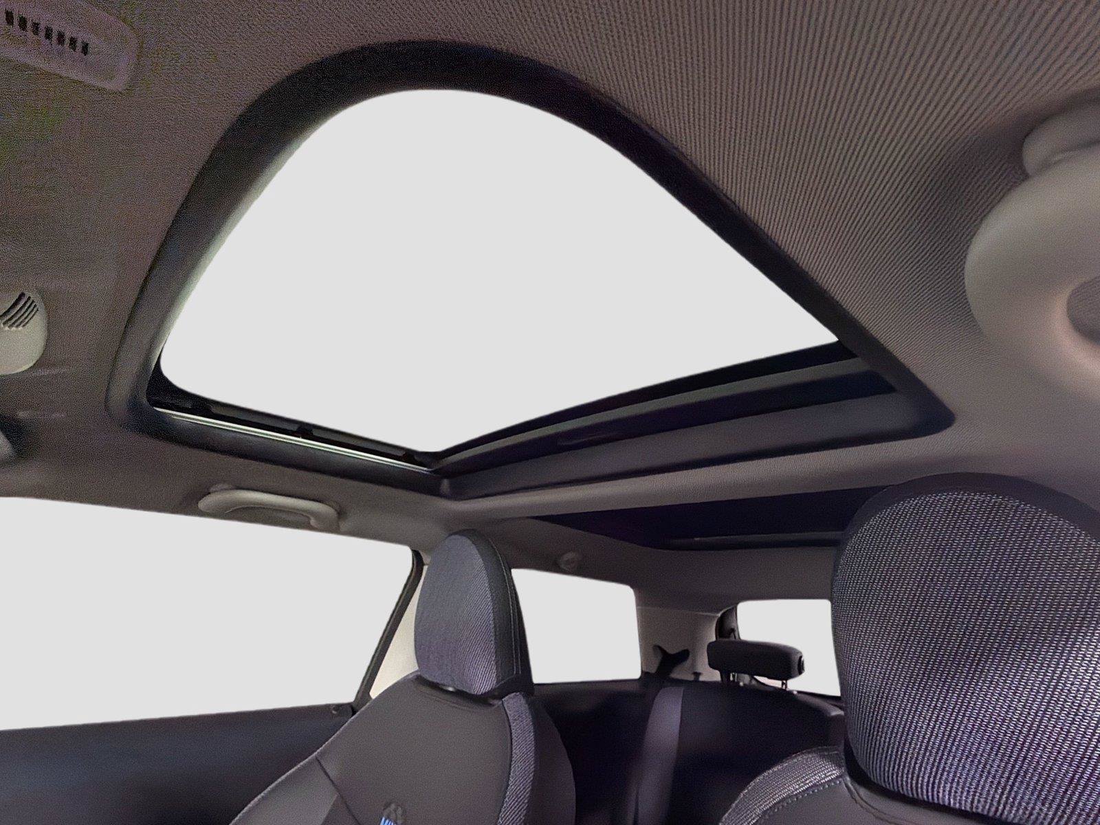 New 2026 MINI Cooper 2-Door Hardtop FWD image 21