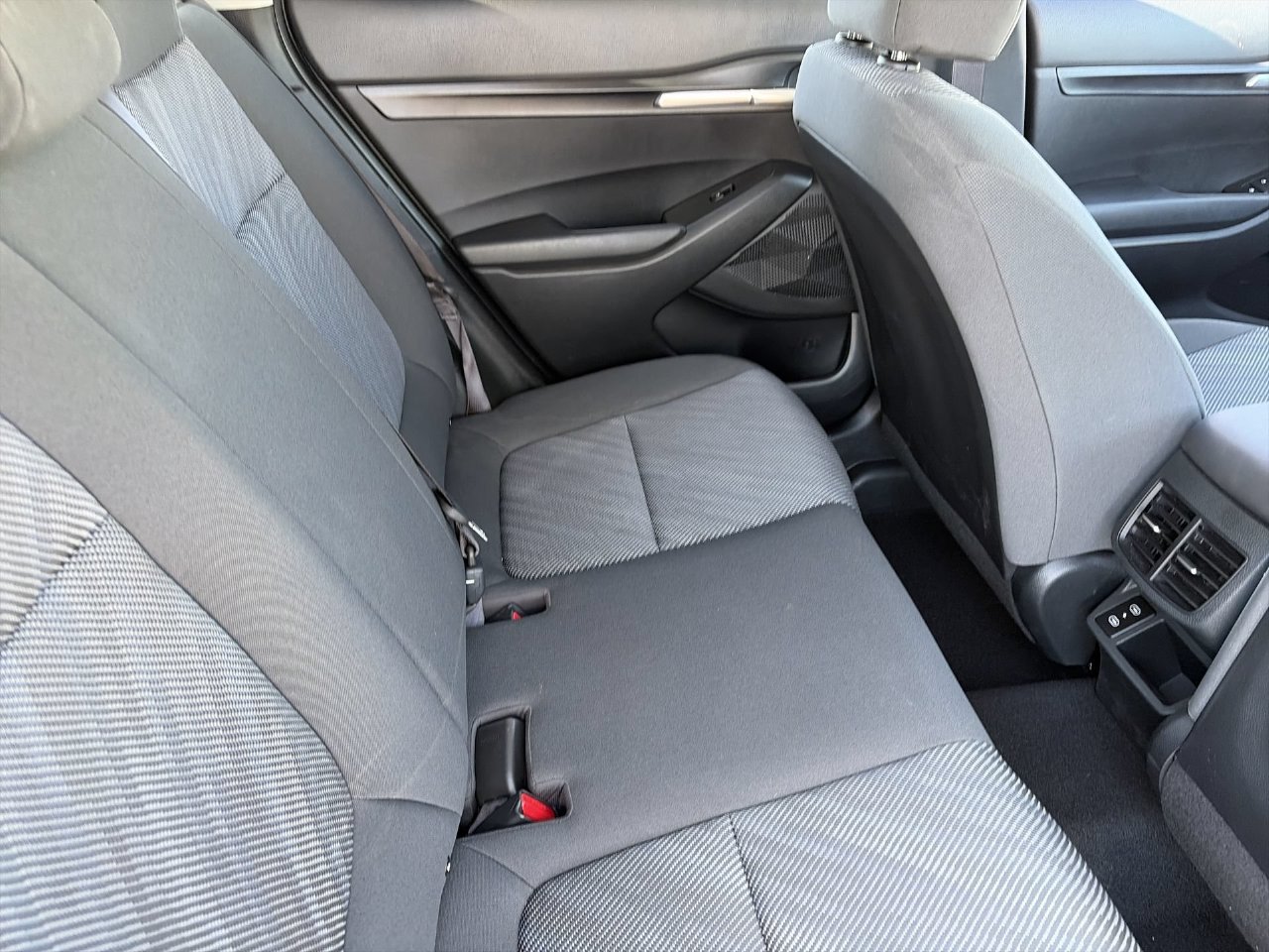 Certified 2026 Kia Seltos LX FWD image 12