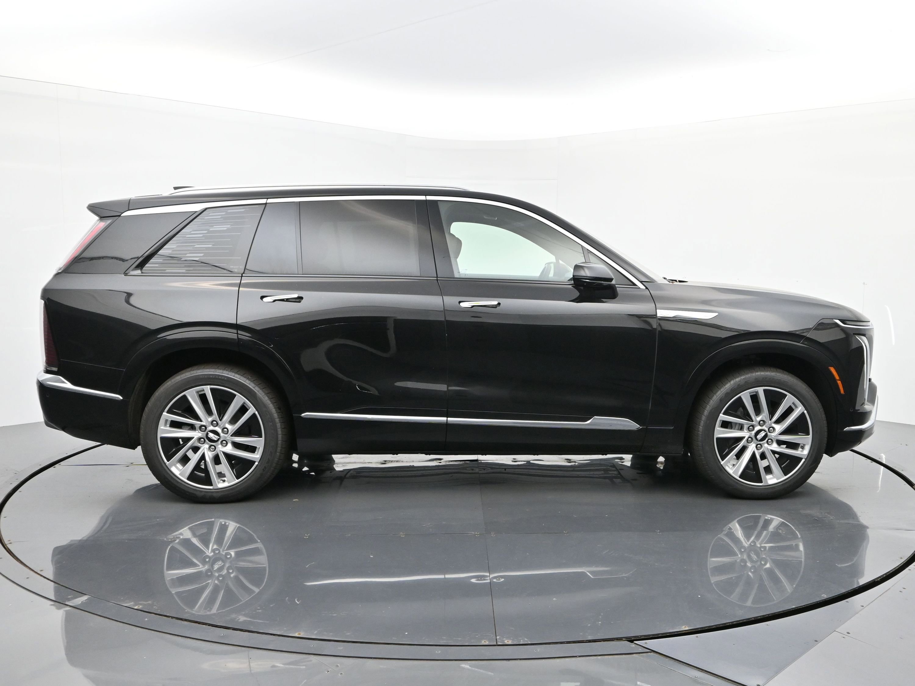 New 2026 Cadillac Vistiq Luxury w/ LPO, Floor Liner Package image 6