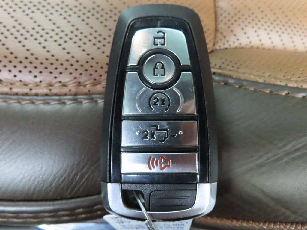 Used 2025 Ford F450 King Ranch w/ Chrome Package AWD/4WD image 82