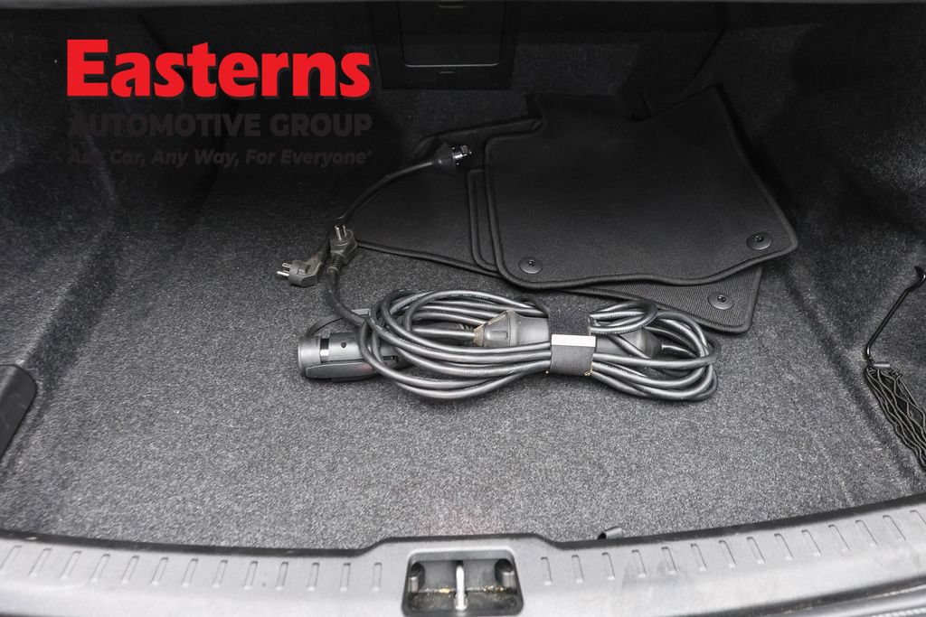 Used 2023 Volvo S60 T8 Plus AWD/4WD image 9