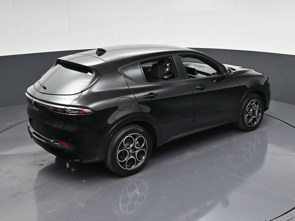 Used 2025 Alfa Romeo Tonale AWD/4WD image 25