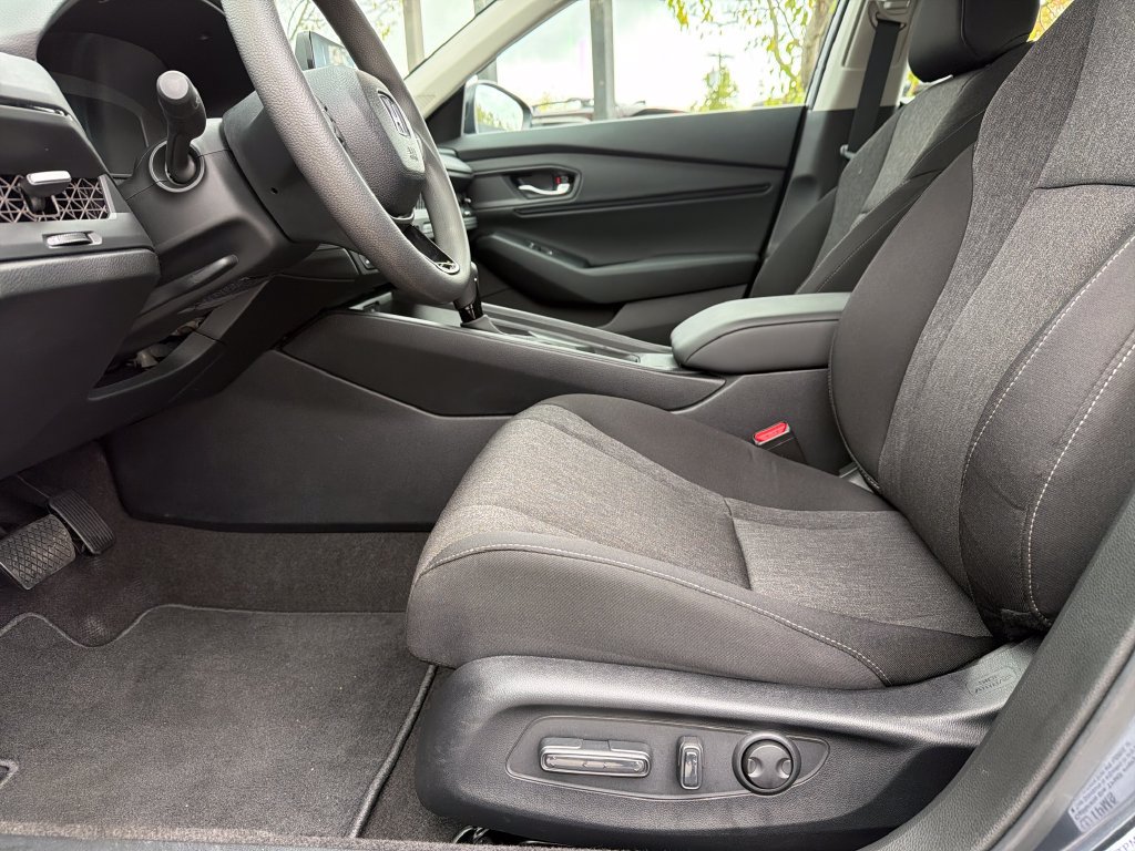 Used 2025 Honda Accord SE image 21