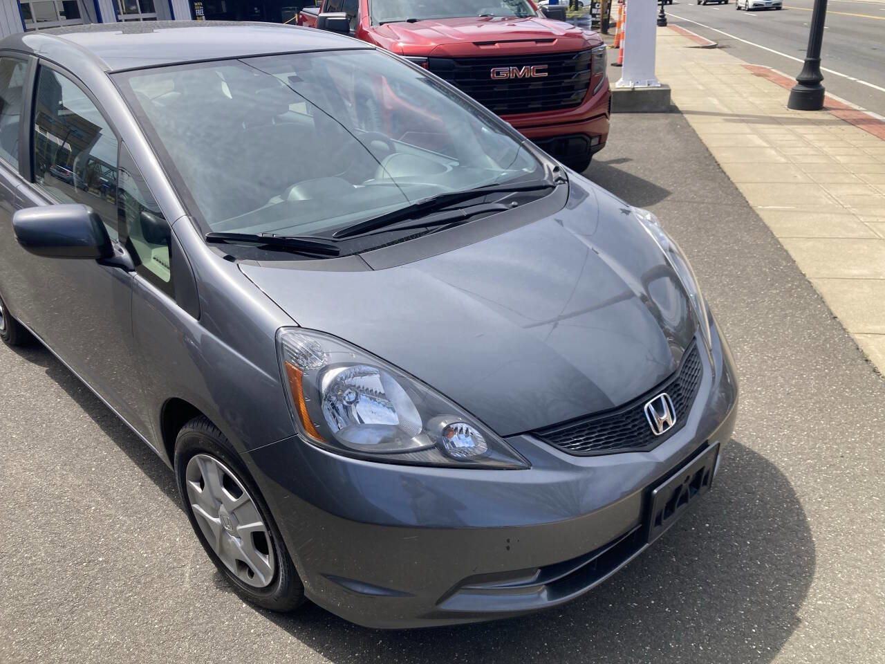 Used 2012 Honda Fit image 2