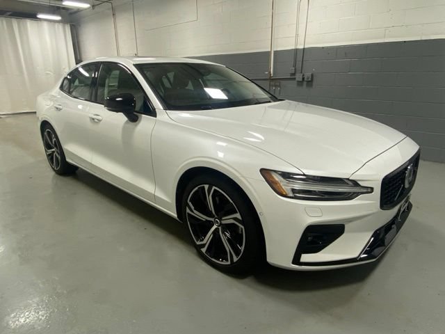 Used 2023 Volvo S60 B5 Ultimate w/ Climate Package AWD/4WD image 4