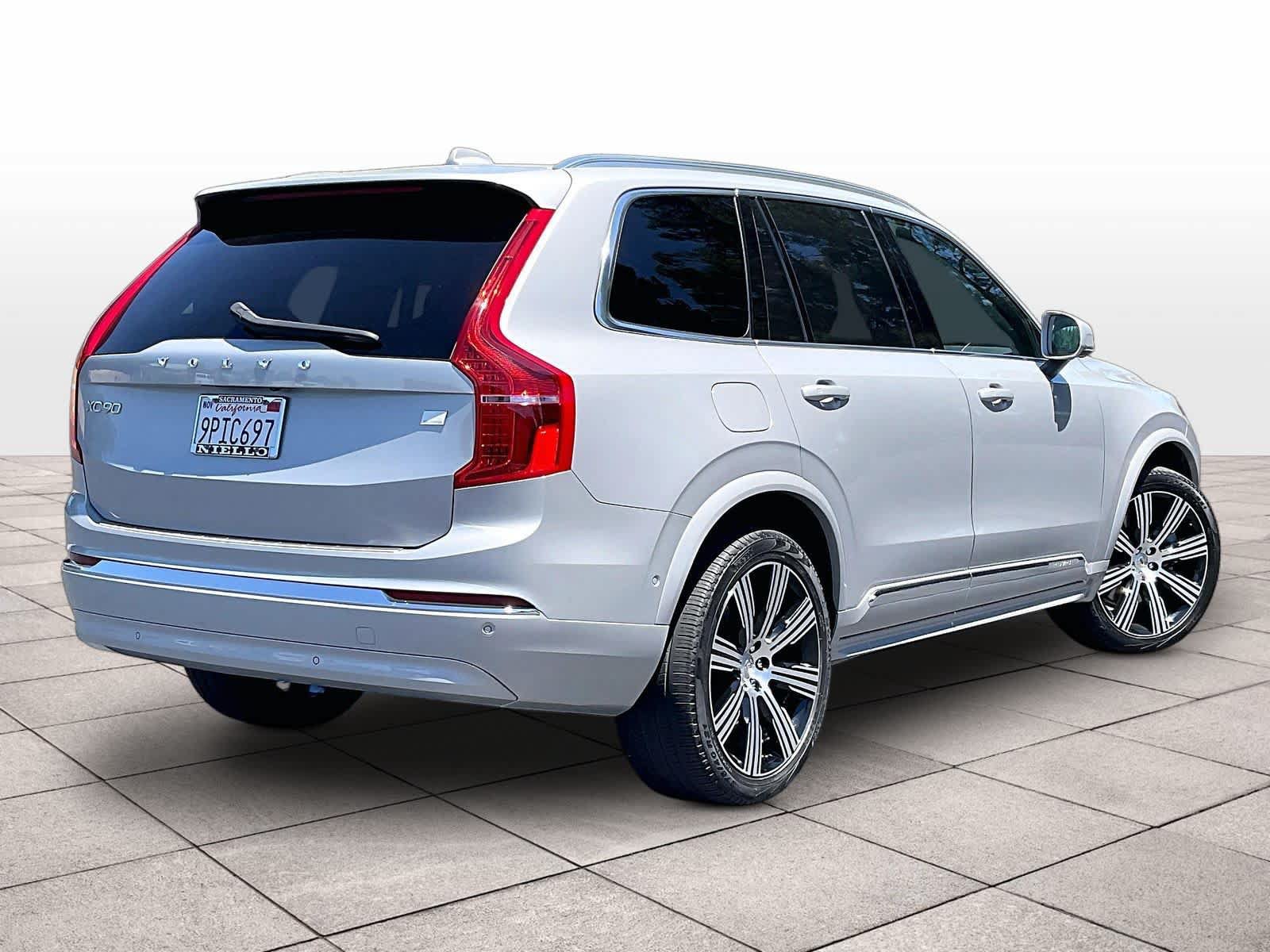 Used 2024 Volvo XC90 T8 Plus w/ Protection Package Premier AWD/4WD image 16