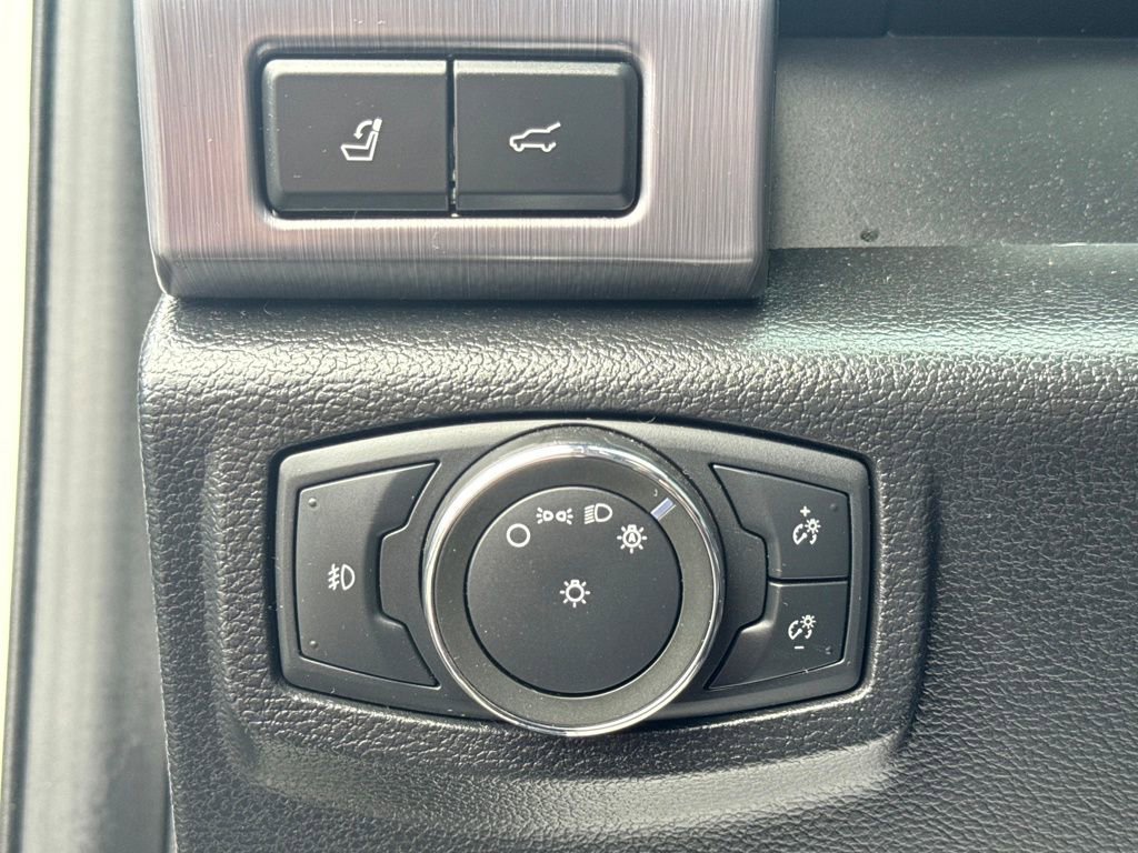 Used 2020 Ford Expedition Platinum image 34