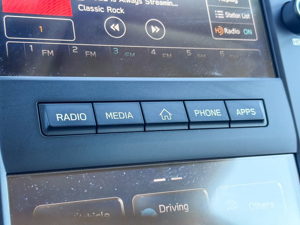 Used 2020 Subaru Legacy image 26