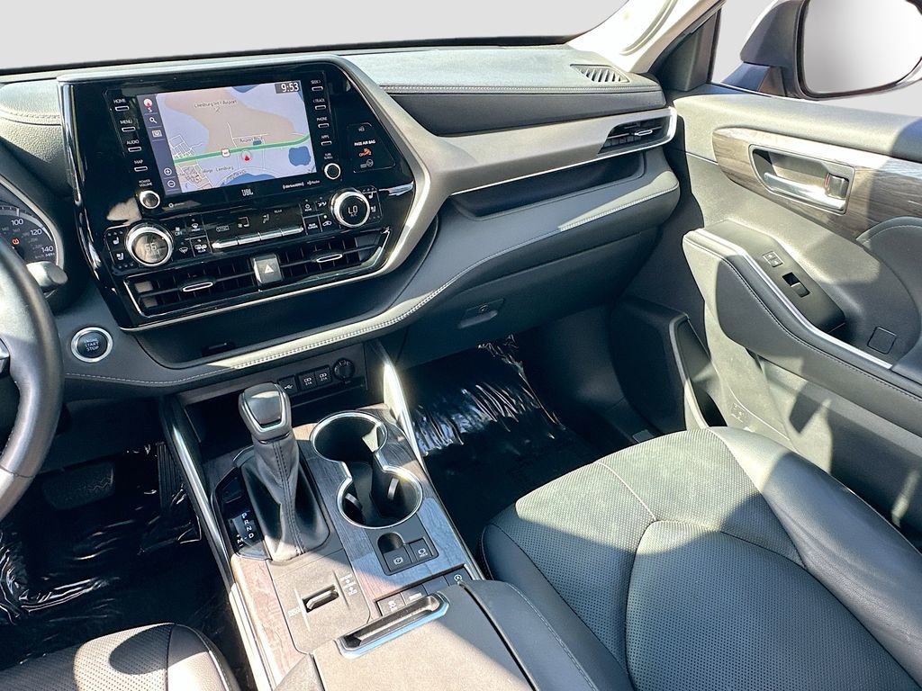 Used 2020 Toyota Highlander Limited image 22