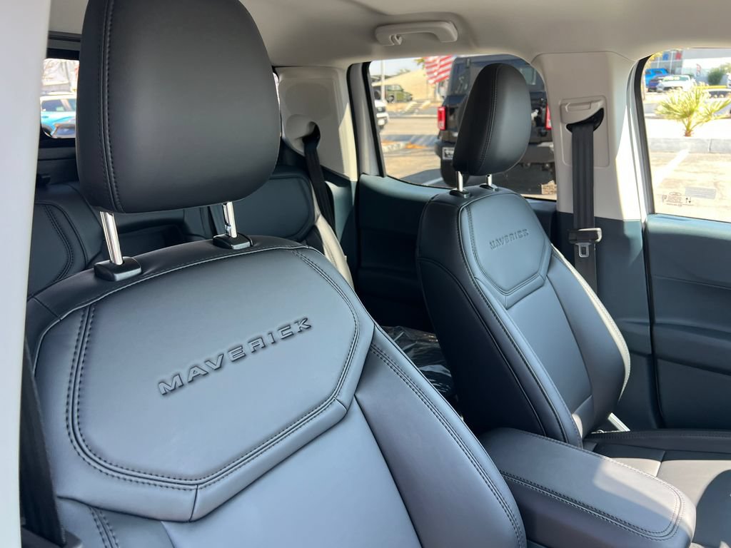 New 2026 Ford Maverick Lariat w/ Black Appearance Package AWD/4WD image 15